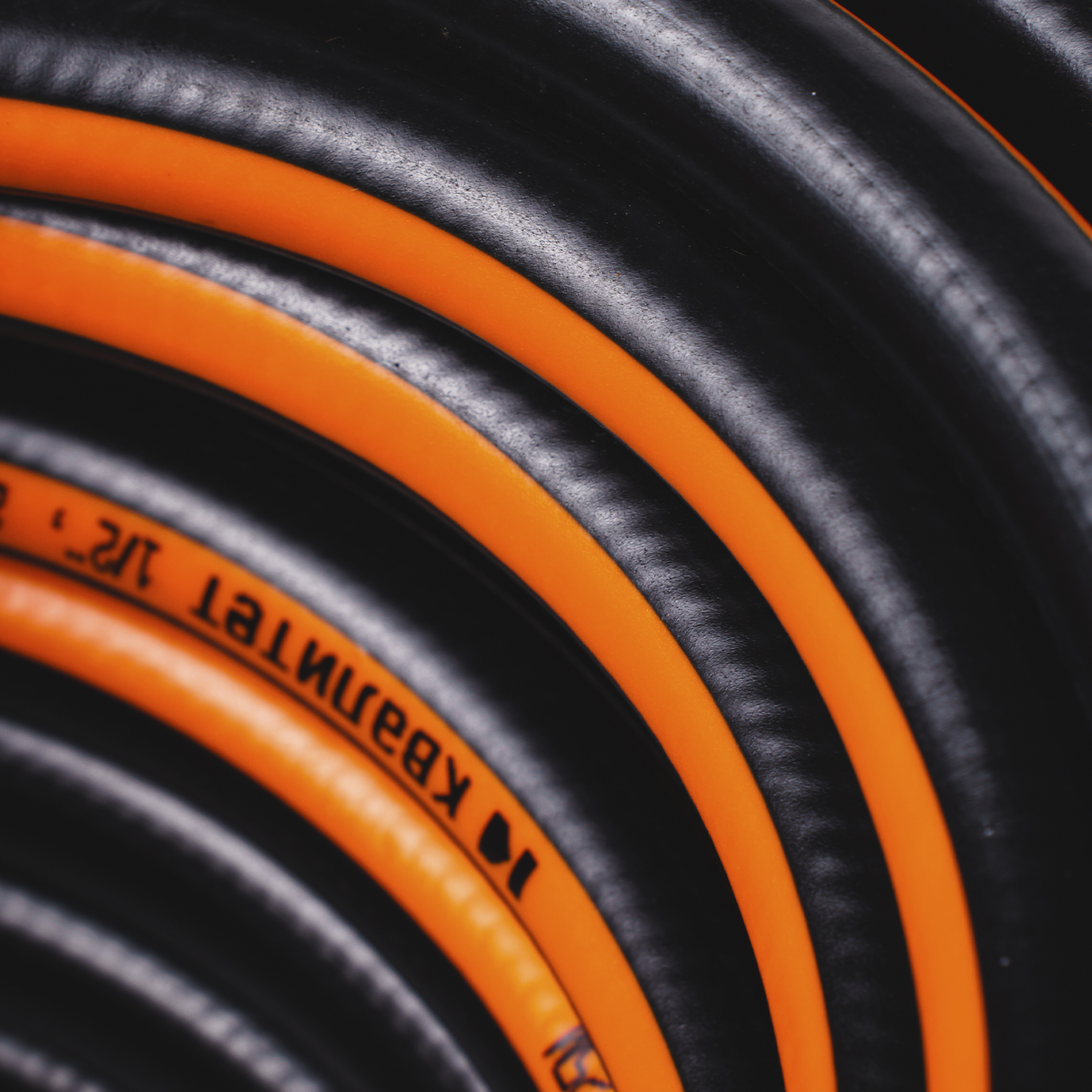 Шланг поливочный Квалитет 1/2" 4-х слойный, армированный, 25м ШП4-12-25